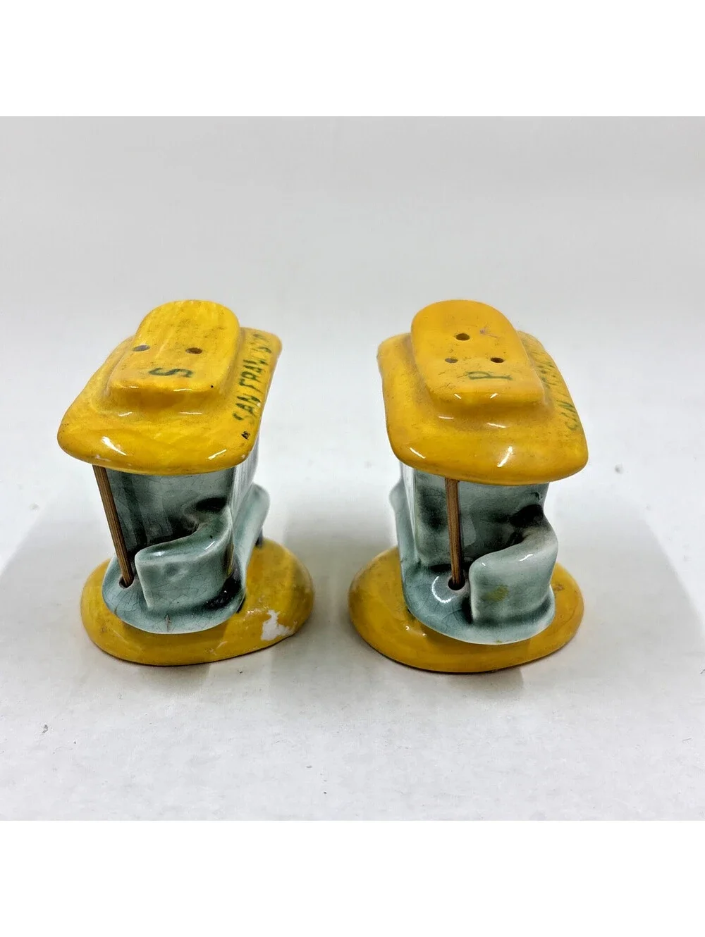 Vintage San Francisco Trolley, Cable Car Salt & Pepper Shakers, Yellow & Green